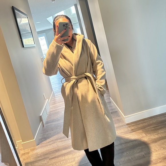 Zara soft jacket with tie waist - Picture 1 of 3